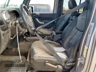 2015 Jeep Wrangler Unlimited Rubicon z VIN 1C4BJWFG0FL529310, wystawiony jako Copart lot #64337405 z przebiegiem Nie podano mil oraz Szkoda całkowita • Salvage title. Historia ofert i sprzedaży dostępna na DreamBid. Obrazek 7.