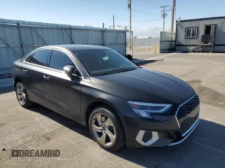 2024 Audi A3 Premium z VIN WAUAUDGYXRA042434, wystawiony jako Copart lot #47399065 z przebiegiem 9378 mil mil oraz Szkoda całkowita • Salvage title. Historia ofert i sprzedaży dostępna na DreamBid. Obrazek 4.