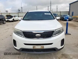 2014 Kia Sorento LX with VIN 5XYKT3A69EG486040, listed as a Copart auction lot 54686995 with 146,736 mi miles and Clean Title. Bid and sale history available at carsss.com. Image 6.