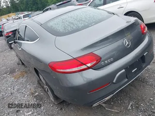 2017 Mercedes-Benz C 300 z VIN WDDWJ4JB4HF379226, wystawiony jako IAAI lot #42366082 z przebiegiem 96 015 mil mil oraz . Historia ofert i sprzedaży dostępna na DreamBid. Obrazek 3.