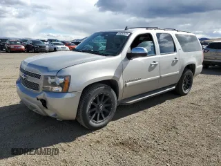 2008 Chevrolet Suburban LTZ z VIN 3GNFK16318G246968, wystawiony jako Copart lot #49252575 z przebiegiem 172 464 mil mil oraz Czysty tytuł • Clean title. Historia ofert i sprzedaży dostępna na DreamBid. Obrazek 1.