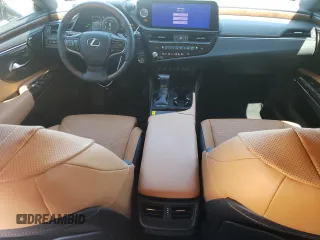 2024 Lexus ES 300h Luxury с VIN 58AEA1C19RU040178, выставлен на аукционе Copart как лот 49737815 с пробегом 17 750 миль миль и Списание • Salvage title. История ставок и продаж доступна на DreamBid. Изображение 8.