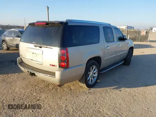 2009 GMC Denali z VIN 1GKFC062X9R274992, wystawiony jako IAAI lot #41239692 z przebiegiem 206 452 mil mil oraz . Historia ofert i sprzedaży dostępna na DreamBid. Obrazek 4.