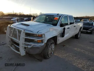 2017 Chevrolet Silverado 3500HD Work Truck with VIN 1GC4KYCY0HF198664, listed as a Copart auction lot 84520084 with 190,076 mi miles and Salvage Title. Bid and sale history available at DreamBid. Image 1.
