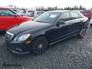 2011 Mercedes-Benz E-Class E 350 Luxury with VIN WDDHF5GB2BA369838, listed as a IAAI auction lot 41157039 with 176,343 mi miles. Bid and sale history available at carsss.com. Image 16.