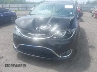 2020 Chrysler Pacifica Touring L with VIN 2C4RC1BGXLR274315, listed as a IAAI auction lot 42608504 with 109,371 mi miles and . Bid and sale history available at DreamBid. Image 6.
