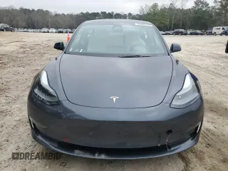 2023 Tesla Model 3 z VIN 5YJ3E1EA0PF620784, wystawiony jako Copart lot #49323115 z przebiegiem 69 263 mil mil oraz Szkoda całkowita • Salvage title. Historia ofert i sprzedaży dostępna na DreamBid. Obrazek 5.