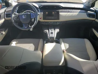 2018 Honda Clarity Plug-In Hybrid with VIN JHMZC5F16JC010946, listed as a Copart auction lot 71469454 with 62,400 mi miles and Salvage Title. Bid and sale history available at carsss.com. Image 8.