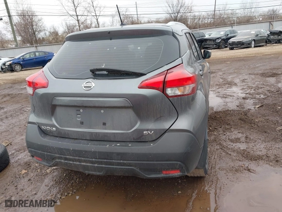 2018 Nissan Kicks SV with VIN 3N1CP5CU9JL541141, listed as a IAAI auction lot 41723052 with 164,461 mi miles. Bid and sale history available at carsss.com. Image 17.