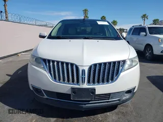 2013 Lincoln MKX with VIN 2LMDJ6JK4DBL09038, listed as a IAAI auction lot 42035674 with 196,693 mi miles. Bid and sale history available at carsss.com. Image 12.