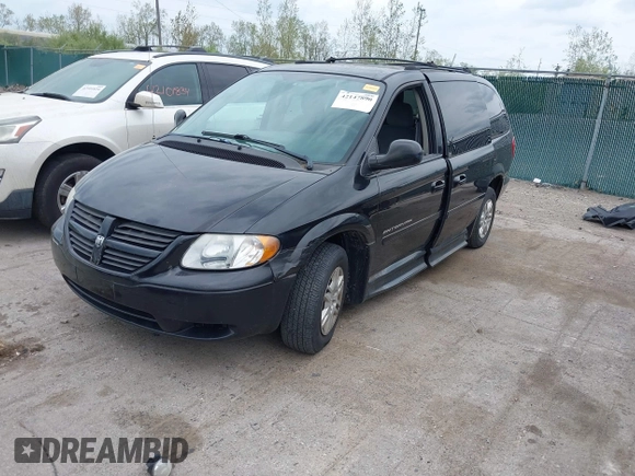 2005 Dodge Grand Caravan with VIN 2D8GP24R55R248418, listed as a IAAI auction lot 42147890 with Not Provided miles and . Bid and sale history available at DreamBid. Image 2.