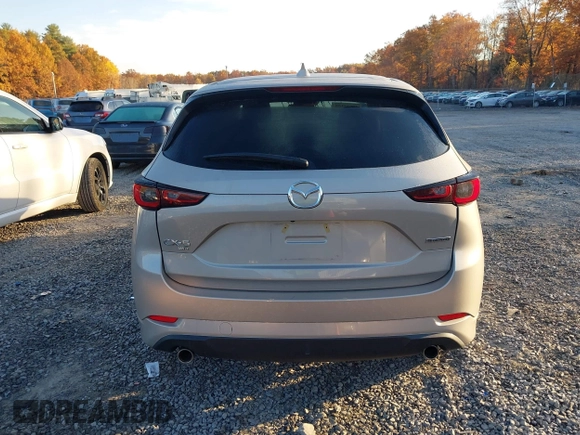 2024 Mazda CX-5 2.5 S Premium Package with VIN JM3KFBDL7R0470375, listed as a IAAI auction lot 40657155 with 8,584 mi miles. Bid and sale history available at carsss.com. Image 16.