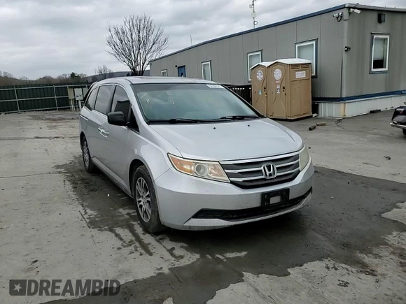 2011 Honda Odyssey EX-L with VIN 5FNRL5H63BB098661, listed as a Copart auction lot 52566345 with 177,071 mi miles and Salvage Title. Bid and sale history available at DreamBid. Image 12.
