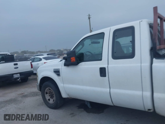 2008 Ford Super Duty F-250 SRW XL with VIN 1FTNX20568ED66942, listed as a IAAI auction lot 41809065 with 270,424 mi miles. Bid and sale history available at carsss.com. Image 14.
