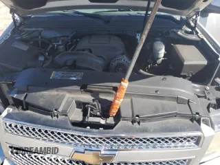 2011 Chevrolet Suburban LT с VIN 1GNSCJE08BR178193, выставлен на аукционе Copart как лот 58194335 с пробегом 228 143 миль миль и Чистый • Clean title. История ставок и продаж доступна на DreamBid. Изображение 12.