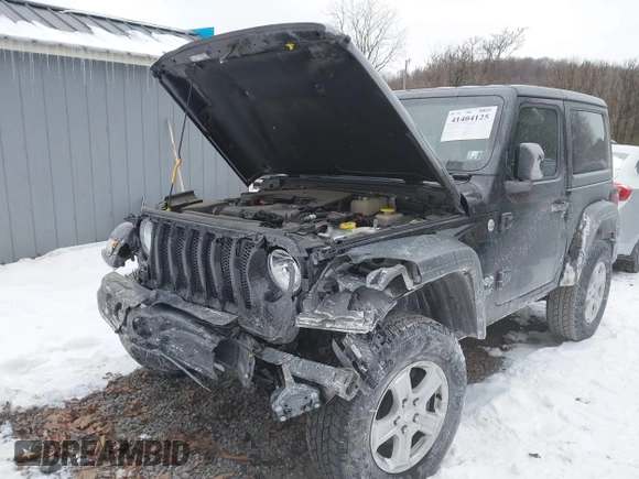 2020 Jeep Wrangler Willys z VIN 1C4GJXAG1LW118348, wystawiony jako IAAI lot #41404125 z przebiegiem 35 325 mil mil oraz . Historia ofert i sprzedaży dostępna na DreamBid. Obrazek 6.