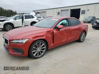 2019 Volvo S60 Momentum with VIN 7JR102FK5KG005814, listed as a Copart auction lot 77935604 with 81,922 mi miles and Salvage Title. Bid and sale history available at carsss.com. Image 1.