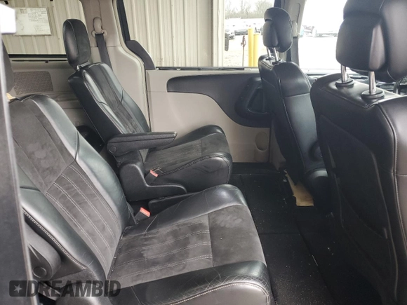 2014 Chrysler Town & Country Touring L 30th Anniversary with VIN 2C4RC1CG5ER424672, listed as a Copart auction lot 52248845 with 126,849 mi miles and Salvage title. Bid and sale history available at DreamBid. Image 11.