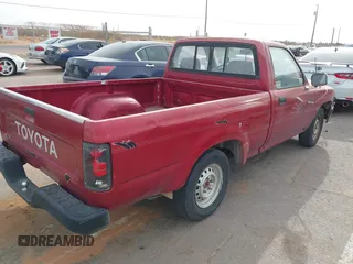 1993 Toyota 2WD Pickups with VIN 4TARN81A0PZ083185, listed as a IAAI auction lot 41876634 with 175,398 mi miles. Bid and sale history available at carsss.com. Image 4.