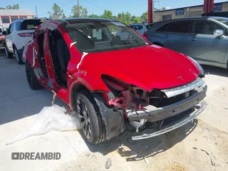 2020 Tesla Model Y Long Range with VIN 5YJYGDEE0LF029496, listed as a IAAI auction lot 41977695 with 47,958 mi miles and . Bid and sale history available at DreamBid. Image 1.