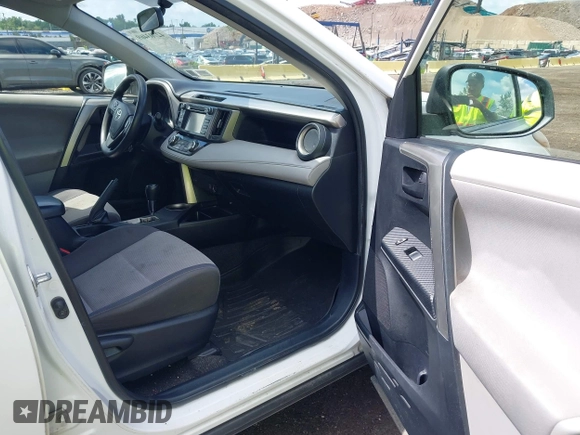 2013 Toyota RAV4 XLE with VIN JTMRFREV4D5000543, listed as a IAAI auction lot 42703469 with 231,337 mi miles and . Bid and sale history available at DreamBid. Image 5.