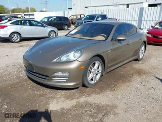 2011 Porsche Panamera with VIN WP0AA2A74BL013621, listed as a IAAI auction lot 41865590 with 1 mi miles. Bid and sale history available at carsss.com. Image 2.