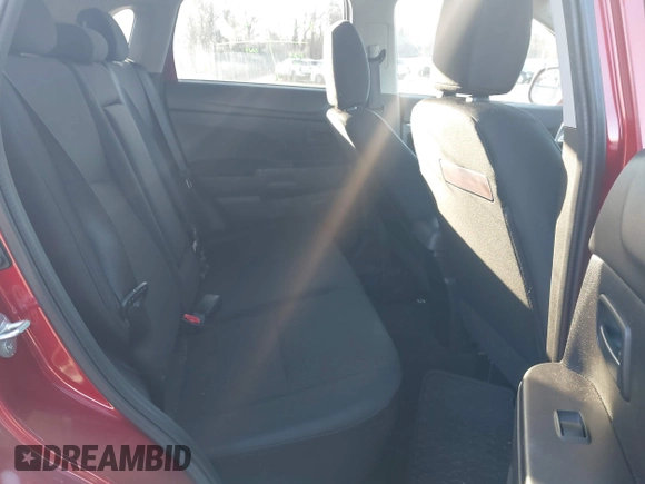 2015 Mitsubishi Outlander Sport 2.4 ES with VIN 4A4AR3AWXFE030738, listed as a IAAI auction lot 41526310 with 90,182 mi miles. Bid and sale history available at carsss.com. Image 8.