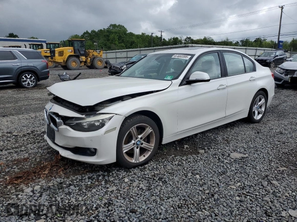 2015 BMW 3 Series 328i xDrive z VIN WBA3B5C58FF962349, wystawiony jako Copart lot #57856995 z przebiegiem 74 821 mil mil oraz Szkoda całkowita • Salvage title. Historia ofert i sprzedaży dostępna na DreamBid. Obrazek 1.