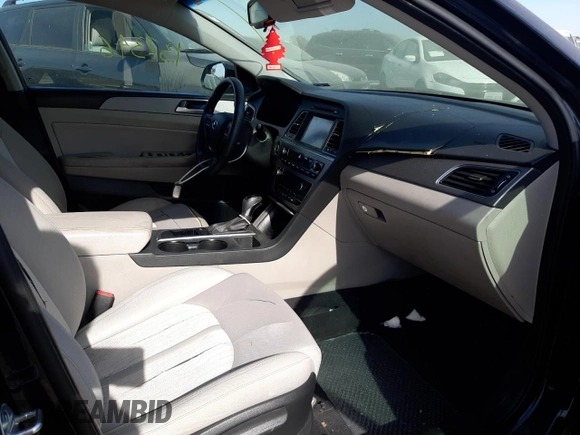 2017 Hyundai Sonata Hybrid SE with VIN KMHE24L31HA067706, listed as a Copart auction lot 63690862 with 137,346 mi miles. Bid and sale history available at carsss.com. Image 5.