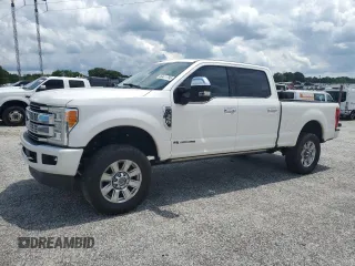 2018 Ford F-350 XL with VIN 1FT8W3BT4JEB87385, listed as a Copart auction lot 60411795 with 116,559 mi miles and Clean title. Bid and sale history available at DreamBid. Image 1.