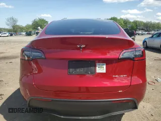 2024 Tesla Model Y Long Range z VIN 7SAYGDEE6RA261108, wystawiony jako Copart lot #55252805 z przebiegiem 16 932 mil mil oraz Szkoda całkowita • Salvage title. Historia ofert i sprzedaży dostępna na DreamBid. Obrazek 6.