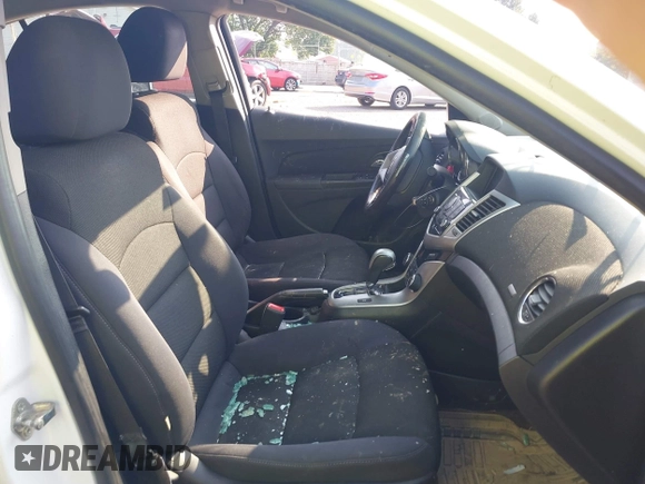 2014 Chevrolet Cruze 1LT with VIN 1G1PC5SB4E7481461, listed as a IAAI auction lot 42628673 with 164,689 mi miles and . Bid and sale history available at DreamBid. Image 5.