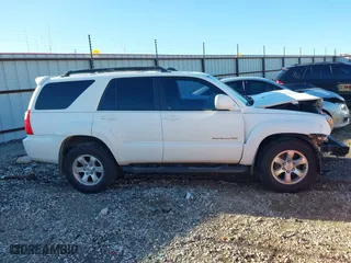 2006 Toyota 4Runner SR5 with VIN JTEBU14R560098877, listed as a IAAI auction lot 41722880 with 212,357 mi miles. Bid and sale history available at carsss.com. Image 14.