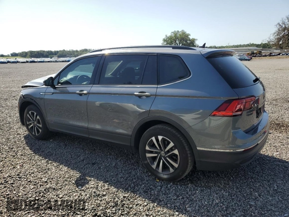 2024 Volkswagen Tiguan S z VIN 3VVRB7AX8RM069620, wystawiony jako Copart lot #56954215 z przebiegiem 22 079 mil mil oraz Szkoda całkowita • Salvage title. Historia ofert i sprzedaży dostępna na DreamBid. Obrazek 2.