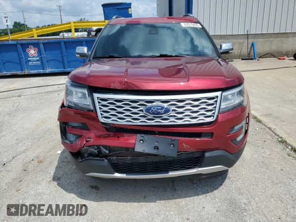 2017 Ford Explorer Platinum z VIN 1FM5K8HT1HGD20357, wystawiony jako Copart lot #63019495 z przebiegiem 134 960 mil mil oraz Szkoda całkowita • Salvage title. Historia ofert i sprzedaży dostępna na DreamBid. Obrazek 5.