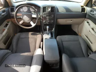 2006 Chrysler 300 with VIN 2C3KA43R96H366295, listed as a Copart auction lot 45477535 with 195,498 mi miles and Salvage Title. Bid and sale history available at carsss.com. Image 8.