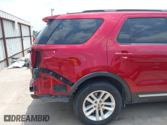 2017 Ford Explorer XLT z VIN 1FM5K7D84HGB14106, wystawiony jako IAAI lot #42285520 z przebiegiem 109 716 mil mil oraz . Historia ofert i sprzedaży dostępna na DreamBid. Obrazek 20.