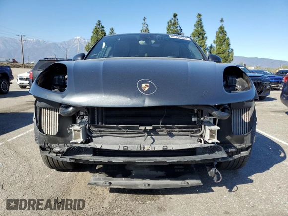 2017 Porsche Macan Turbo with VIN WP1AF2A52HLB62164, listed as a Copart auction lot 44790805 with 41,322 mi miles and Salvage title. Bid and sale history available at DreamBid. Image 5.