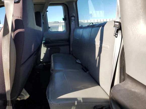 2005 Ford F-250 XL with VIN 1FTNX20575EC72208, listed as a Copart auction lot 80670874 with 215,484 mi miles and Salvage title. Bid and sale history available at DreamBid. Image 10.