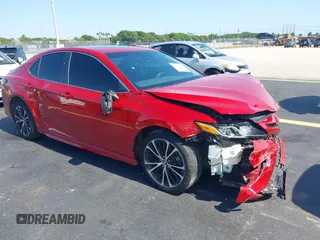 2019 Toyota Camry LE z VIN 4T1B11HK4KU168863, wystawiony jako IAAI lot #42278371 z przebiegiem 74 548 mil mil oraz . Historia ofert i sprzedaży dostępna na DreamBid. Obrazek 1.
