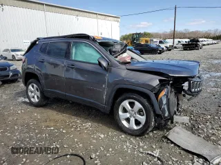 2019 Jeep Compass Latitude with VIN 3C4NJDBB5KT675311, listed as a Copart auction lot 51430265 with Not Provided miles and Salvage Title. Bid and sale history available at DreamBid. Image 4.