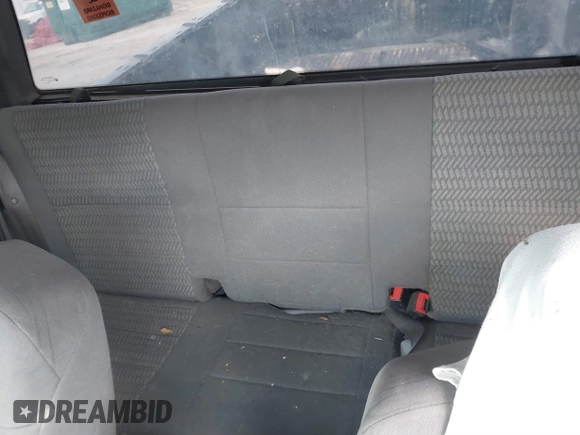 2003 Ford F-150 с VIN 1FTRX08W23KD54820, выставлен на аукционе IAAI как лот 41864704 с пробегом Не указан миль и . История ставок и продаж доступна на DreamBid. Изображение 8.
