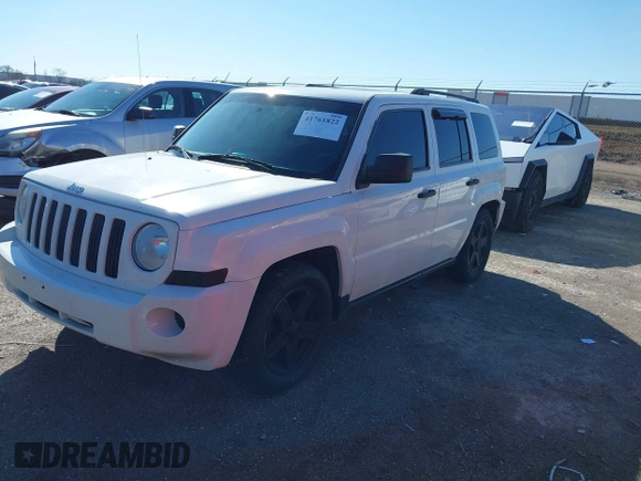 2008 Jeep Patriot Sport with VIN 1J8FF28W08D635875, listed as a IAAI auction lot 41761822 with 285,728 mi miles and . Bid and sale history available at carsss.com. Image 2.