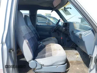 1991 Ford Ranger Splash z VIN 1FTCR14UXMPA11218, wystawiony jako IAAI lot #42055093 z przebiegiem 277 374 mil mil oraz . Historia ofert i sprzedaży dostępna na DreamBid. Obrazek 5.