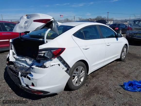 2020 Hyundai Elantra SEL with VIN 5NPD84LF6LH570786, listed as a IAAI auction lot 41800432 with 81,192 mi miles. Bid and sale history available at carsss.com. Image 4.