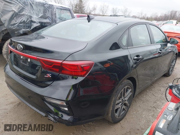 2019 Kia Forte S with VIN 3KPF34AD0KE015151, listed as a IAAI auction lot 41992096 with 62,736 mi miles. Bid and sale history available at carsss.com. Image 4.