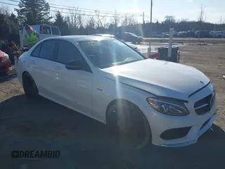 2016 Mercedes-Benz C 450 AMG z VIN 55SWF6EB1GU123774, wystawiony jako IAAI lot #41480639 z przebiegiem 84 564 mil mil oraz . Historia ofert i sprzedaży dostępna na DreamBid. Obrazek 1.