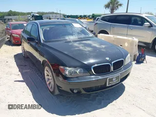 2006 BMW 7 Series 750Li with VIN WBAHN83506DT27085, listed as a IAAI auction lot 41887442 with 41,043 mi miles. Bid and sale history available at carsss.com. Image 1.