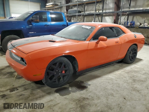 2010 Dodge Challenger SRT-8 with VIN 2B3CJ7DW3AH260635, listed as a Copart auction lot 87880775 with 105,524 mi miles and Salvage title. Bid and sale history available at DreamBid. Image 1.