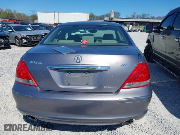 2007 Acura RL Tech Pkg with VIN JH4KB16647C002703, listed as a IAAI auction lot 41882614 with 174,713 mi miles. Bid and sale history available at carsss.com. Image 16.